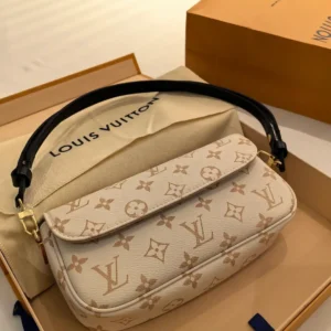 Louis Vuitton Pochette Ivy_4 Louis Vuitton Pochette Ivy