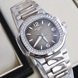 Patek Philippe Nautilus 7010