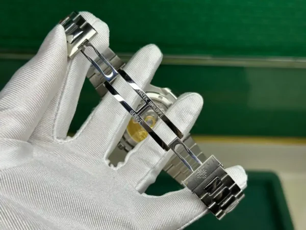 Patek Philippe Super Nautilus