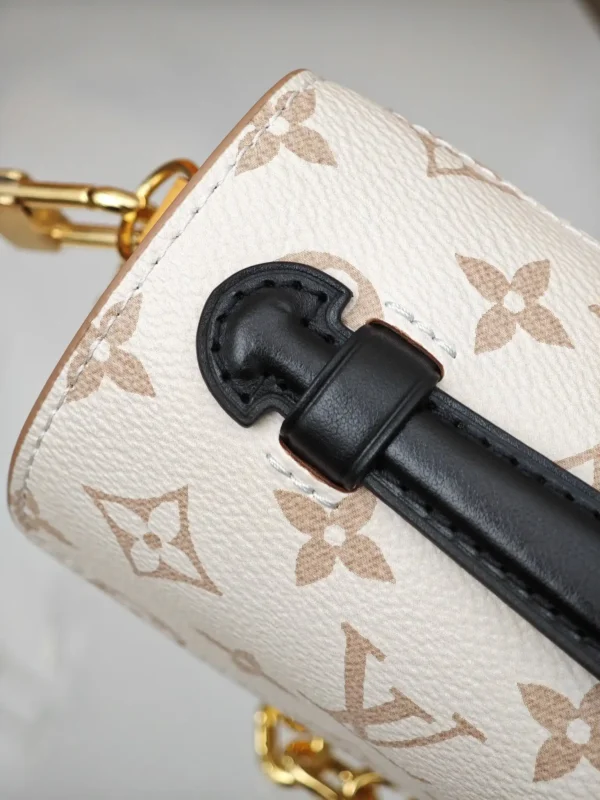 Louis Vuitton Pochette Métis East West (M46914)