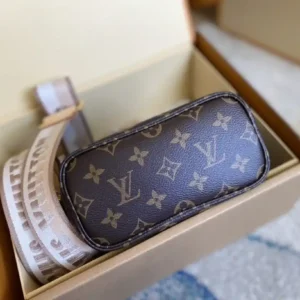 Louis Vuitton Neverfull BB (M46705)
