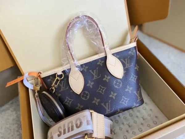 Louis Vuitton Neverfull BB (M46705)