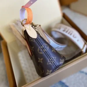 Louis Vuitton Neverfull BB (M46705)