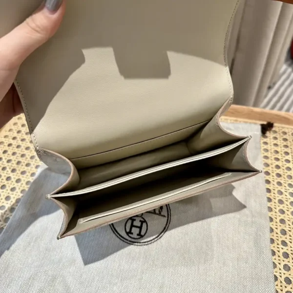 Hermès Constance 19cm