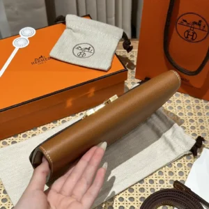 Hermès Constance To Go