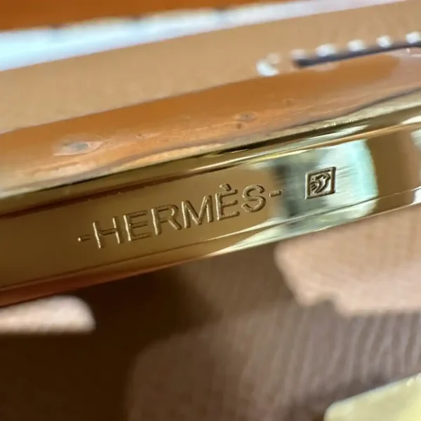 Hermès Constance To Go