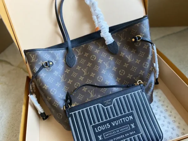 Louis Vuitton Neverfull Inside Out (M11946 & M12061)