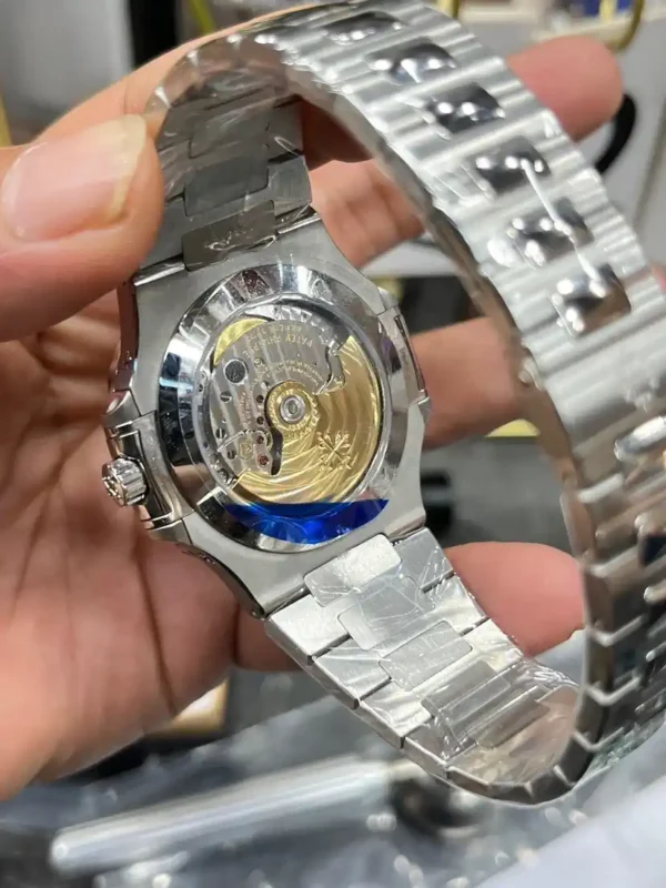 Patek Philippe Nautilus 5726_2 Patek Philippe Nautilus 5726