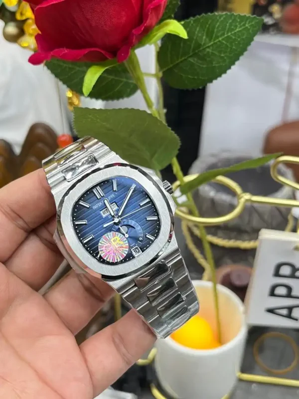 Patek Philippe Nautilus 5726_5 Patek Philippe Nautilus 5726
