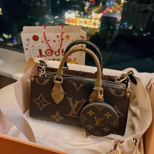Louis Vuitton Special Edition M46653