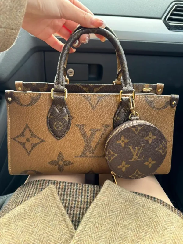 Louis Vuitton Special Edition M46653