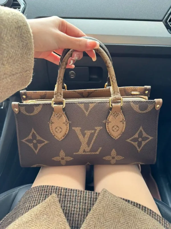 Louis Vuitton Special Edition M46653